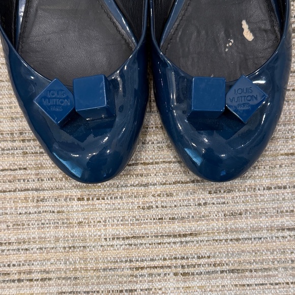 Louis Vuitton Women's Ombré Navy & Black Patent Flats 39.5 - Picture 2 of 13